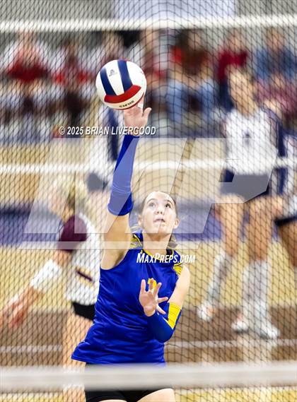 Thumbnail 3 in Simla vs. Wiggins (CHSAA 2A Semifinal) photogallery.