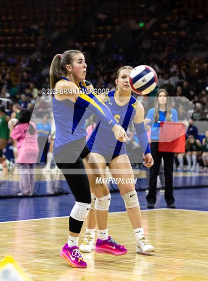 Thumbnail 1 in Simla vs. Wiggins (CHSAA 2A Semifinal) photogallery.