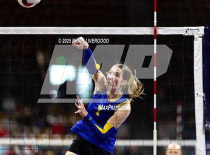 Thumbnail 2 in Simla vs. Wiggins (CHSAA 2A Semifinal) photogallery.