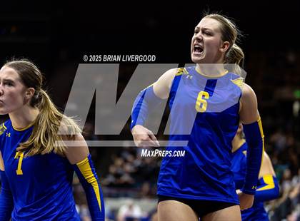 Thumbnail 2 in Simla vs. Wiggins (CHSAA 2A Semifinal) photogallery.