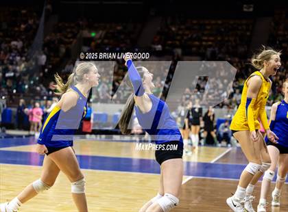 Thumbnail 1 in Simla vs. Wiggins (CHSAA 2A Semifinal) photogallery.