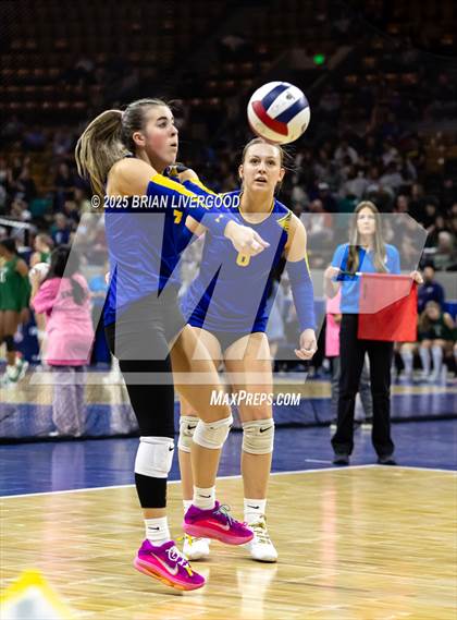 Thumbnail 2 in Simla vs. Wiggins (CHSAA 2A Semifinal) photogallery.