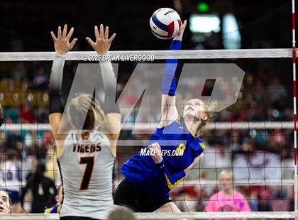 Thumbnail 3 in Simla vs. Wiggins (CHSAA 2A Semifinal) photogallery.