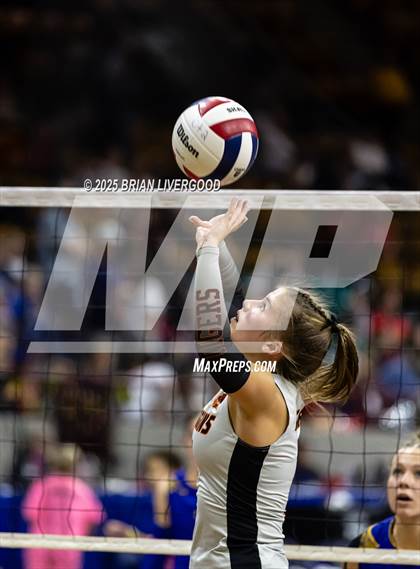 Thumbnail 1 in Simla vs. Wiggins (CHSAA 2A Semifinal) photogallery.