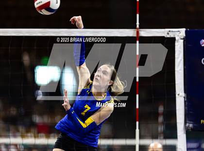 Thumbnail 1 in Simla vs. Wiggins (CHSAA 2A Semifinal) photogallery.