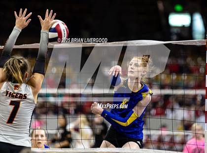 Thumbnail 3 in Simla vs. Wiggins (CHSAA 2A Semifinal) photogallery.