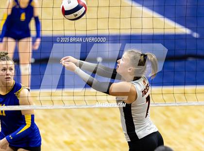 Thumbnail 1 in Simla vs. Wiggins (CHSAA 2A Semifinal) photogallery.