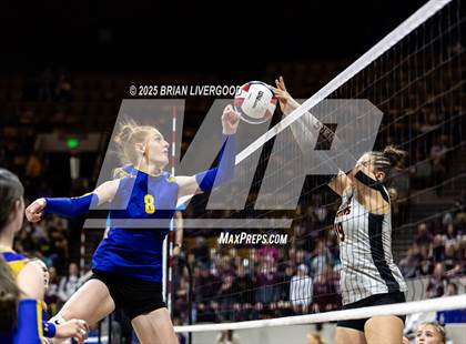 Thumbnail 3 in Simla vs. Wiggins (CHSAA 2A Semifinal) photogallery.