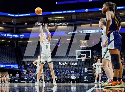 Thumbnail 1 in Los Osos vs.Colfax (CIF State D3 Final) photogallery.
