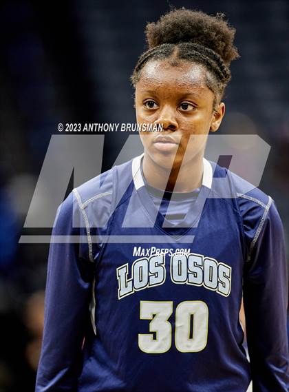 Thumbnail 2 in Los Osos vs.Colfax (CIF State D3 Final) photogallery.