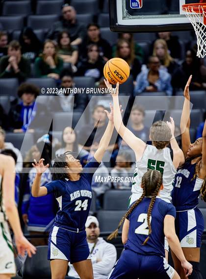 Thumbnail 3 in Los Osos vs.Colfax (CIF State D3 Final) photogallery.