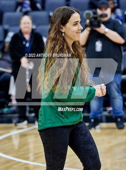 Thumbnail 3 in Los Osos vs.Colfax (CIF State D3 Final) photogallery.