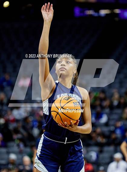 Thumbnail 2 in Los Osos vs.Colfax (CIF State D3 Final) photogallery.