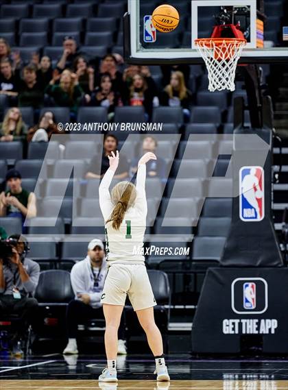 Thumbnail 2 in Los Osos vs.Colfax (CIF State D3 Final) photogallery.