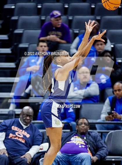 Thumbnail 1 in Los Osos vs.Colfax (CIF State D3 Final) photogallery.