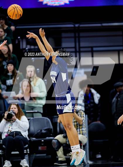 Thumbnail 3 in Los Osos vs.Colfax (CIF State D3 Final) photogallery.