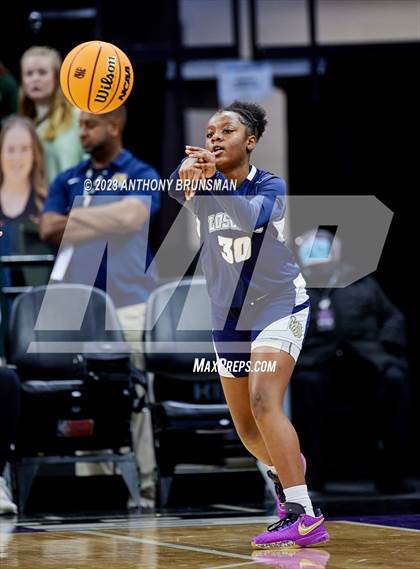 Thumbnail 3 in Los Osos vs.Colfax (CIF State D3 Final) photogallery.