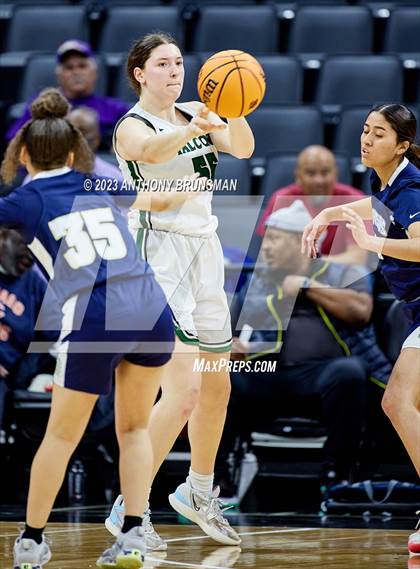 Thumbnail 3 in Los Osos vs.Colfax (CIF State D3 Final) photogallery.
