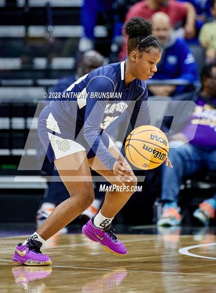Thumbnail 1 in Los Osos vs.Colfax (CIF State D3 Final) photogallery.