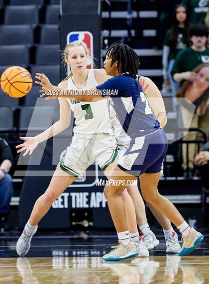 Thumbnail 2 in Los Osos vs.Colfax (CIF State D3 Final) photogallery.