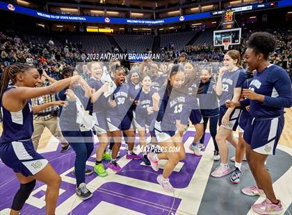 Thumbnail 2 in Los Osos vs.Colfax (CIF State D3 Final) photogallery.