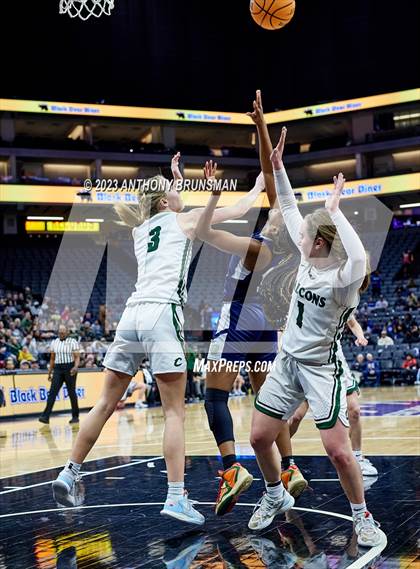 Thumbnail 2 in Los Osos vs.Colfax (CIF State D3 Final) photogallery.