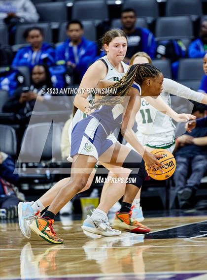 Thumbnail 2 in Los Osos vs.Colfax (CIF State D3 Final) photogallery.