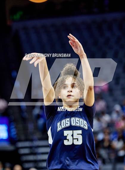 Thumbnail 2 in Los Osos vs.Colfax (CIF State D3 Final) photogallery.