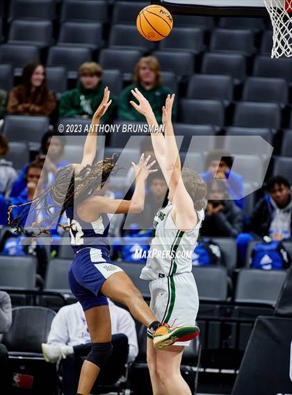 Thumbnail 1 in Los Osos vs.Colfax (CIF State D3 Final) photogallery.