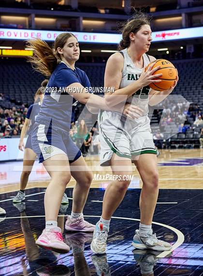 Thumbnail 2 in Los Osos vs.Colfax (CIF State D3 Final) photogallery.
