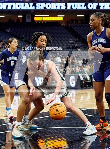 Thumbnail 1 in Los Osos vs.Colfax (CIF State D3 Final) photogallery.