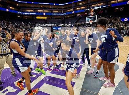 Thumbnail 3 in Los Osos vs.Colfax (CIF State D3 Final) photogallery.
