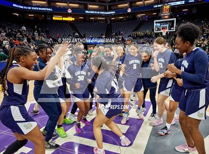 Thumbnail 1 in Los Osos vs.Colfax (CIF State D3 Final) photogallery.