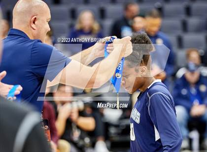Thumbnail 1 in Los Osos vs.Colfax (CIF State D3 Final) photogallery.
