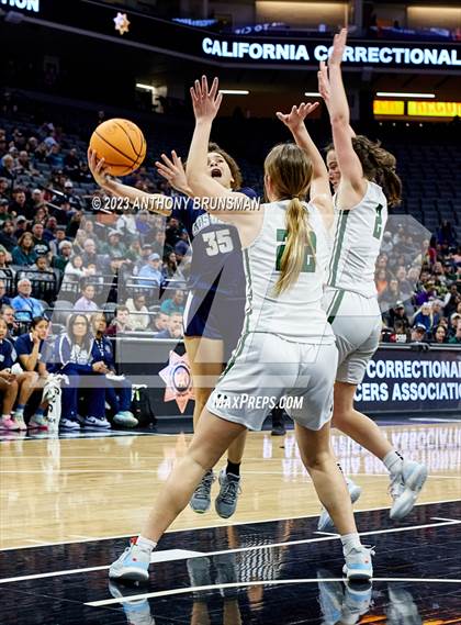Thumbnail 3 in Los Osos vs.Colfax (CIF State D3 Final) photogallery.