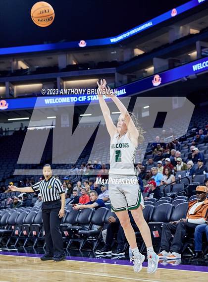 Thumbnail 3 in Los Osos vs.Colfax (CIF State D3 Final) photogallery.
