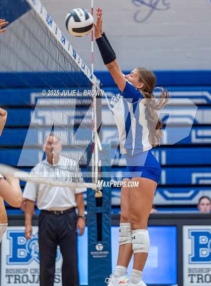 Thumbnail 3 in Roncalli @ Indianapolis Bishop Chatard photogallery.
