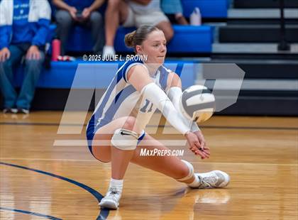 Thumbnail 1 in Roncalli @ Indianapolis Bishop Chatard photogallery.