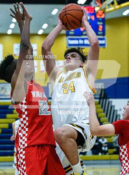 Thumbnail 2 in Alamogordo vs. Valencia ( Capital City Tournament ) photogallery.
