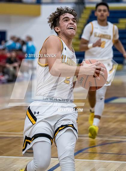 Thumbnail 2 in Alamogordo vs. Valencia ( Capital City Tournament ) photogallery.