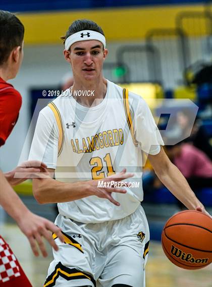 Thumbnail 1 in Alamogordo vs. Valencia ( Capital City Tournament ) photogallery.