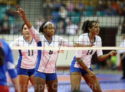 Thumbnail 1 in Doherty vs. Cherry Creek (CHSAA 5A Semifinal) photogallery.