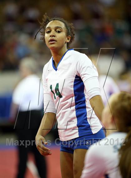 Thumbnail 3 in Doherty vs. Cherry Creek (CHSAA 5A Semifinal) photogallery.