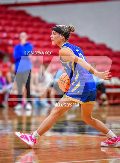 Thumbnail 1 in Thayer vs Harrison (I Want It Personalized Classic) photogallery.