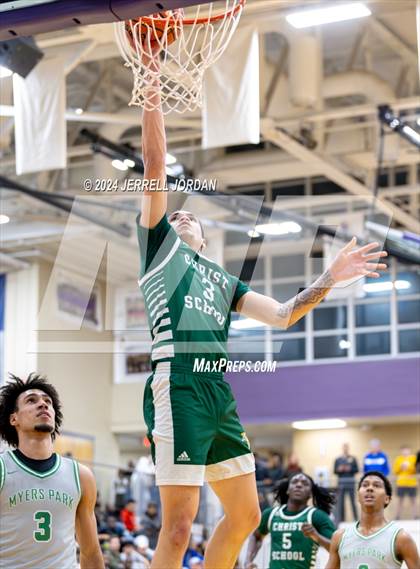 Thumbnail 1 in Myers Park vs Christ School (John Wall Holiday Invitational) photogallery.