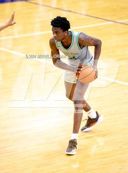 Thumbnail 3 in Myers Park vs Christ School (John Wall Holiday Invitational) photogallery.