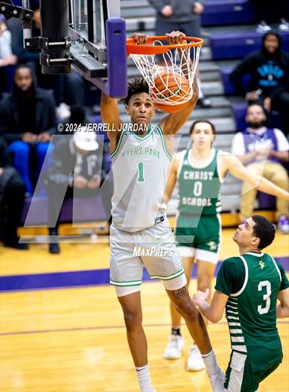 Thumbnail 1 in Myers Park vs Christ School (John Wall Holiday Invitational) photogallery.