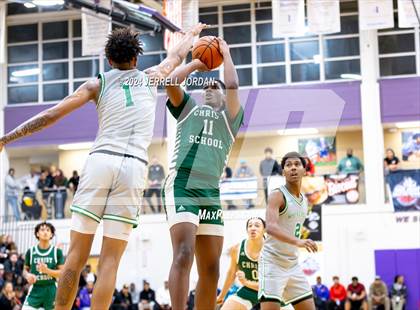 Thumbnail 1 in Myers Park vs Christ School (John Wall Holiday Invitational) photogallery.