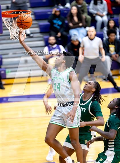 Thumbnail 1 in Myers Park vs Christ School (John Wall Holiday Invitational) photogallery.