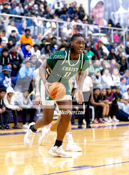 Thumbnail 3 in Myers Park vs Christ School (John Wall Holiday Invitational) photogallery.
